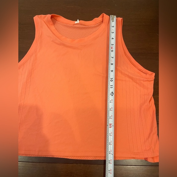 guc lululemon train to be Coral/orange Sleeveless Women's tank Top 12 sold out - Picture 2 of 5